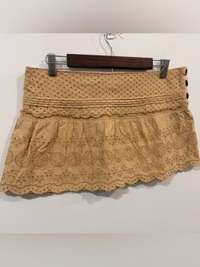 American Eagle Outfitters Y2K Vintage Tan Eyelet Tiered Micro Mini Skirt Size 10